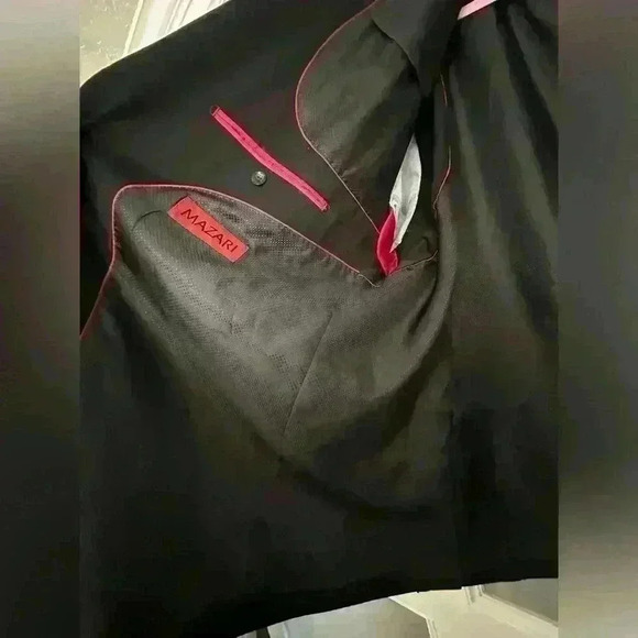 Mazari Black Men's Blazer (250) - Picture 8 of 15